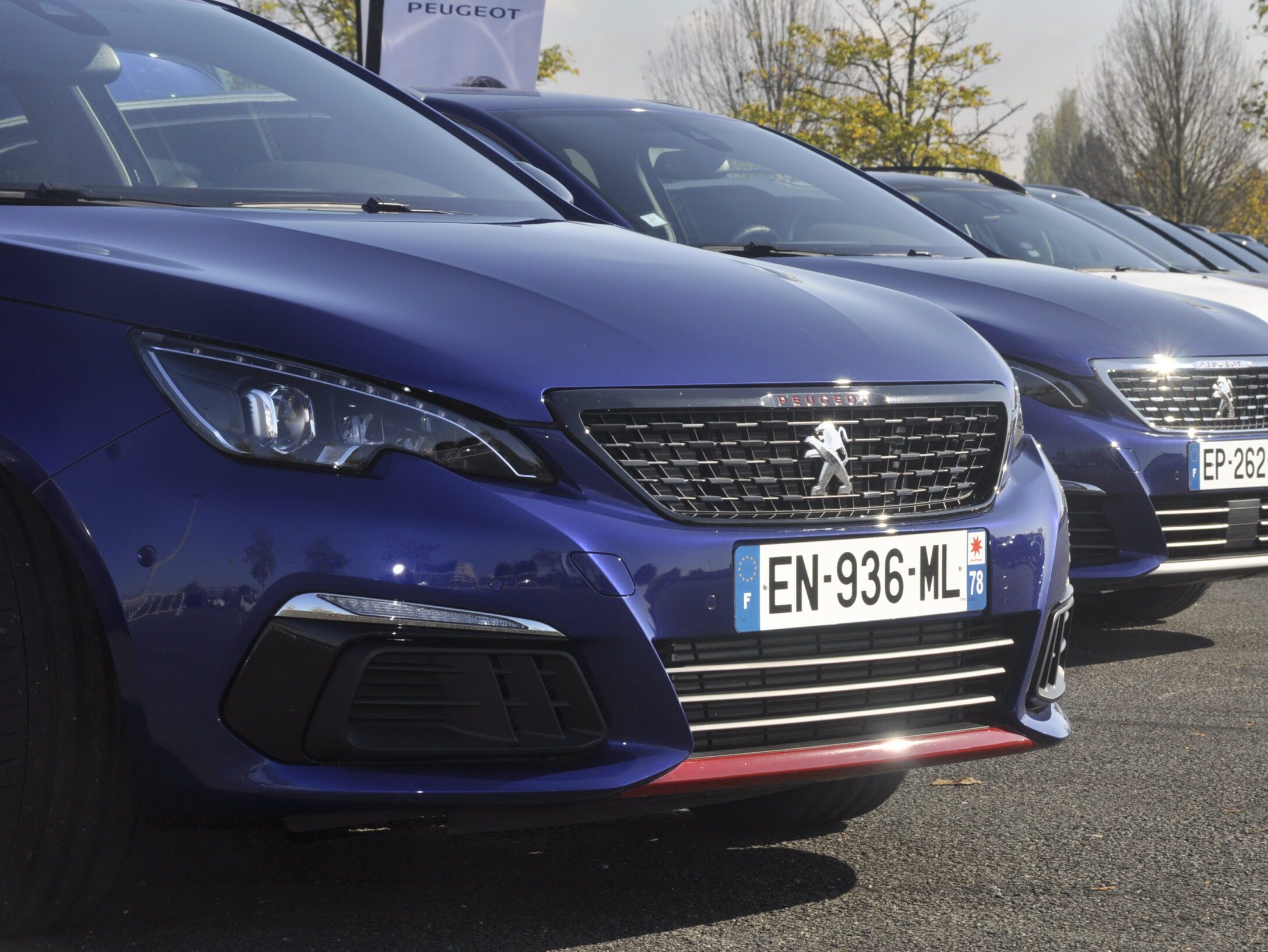 by Pierre Maquet Roadshow Peugeot pour la promotion de la gamme SUV